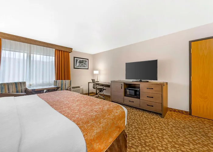 Best Western Plus Mill Creek Inn
