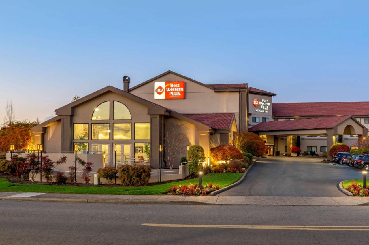 Hotel Western Mill Creek 3*