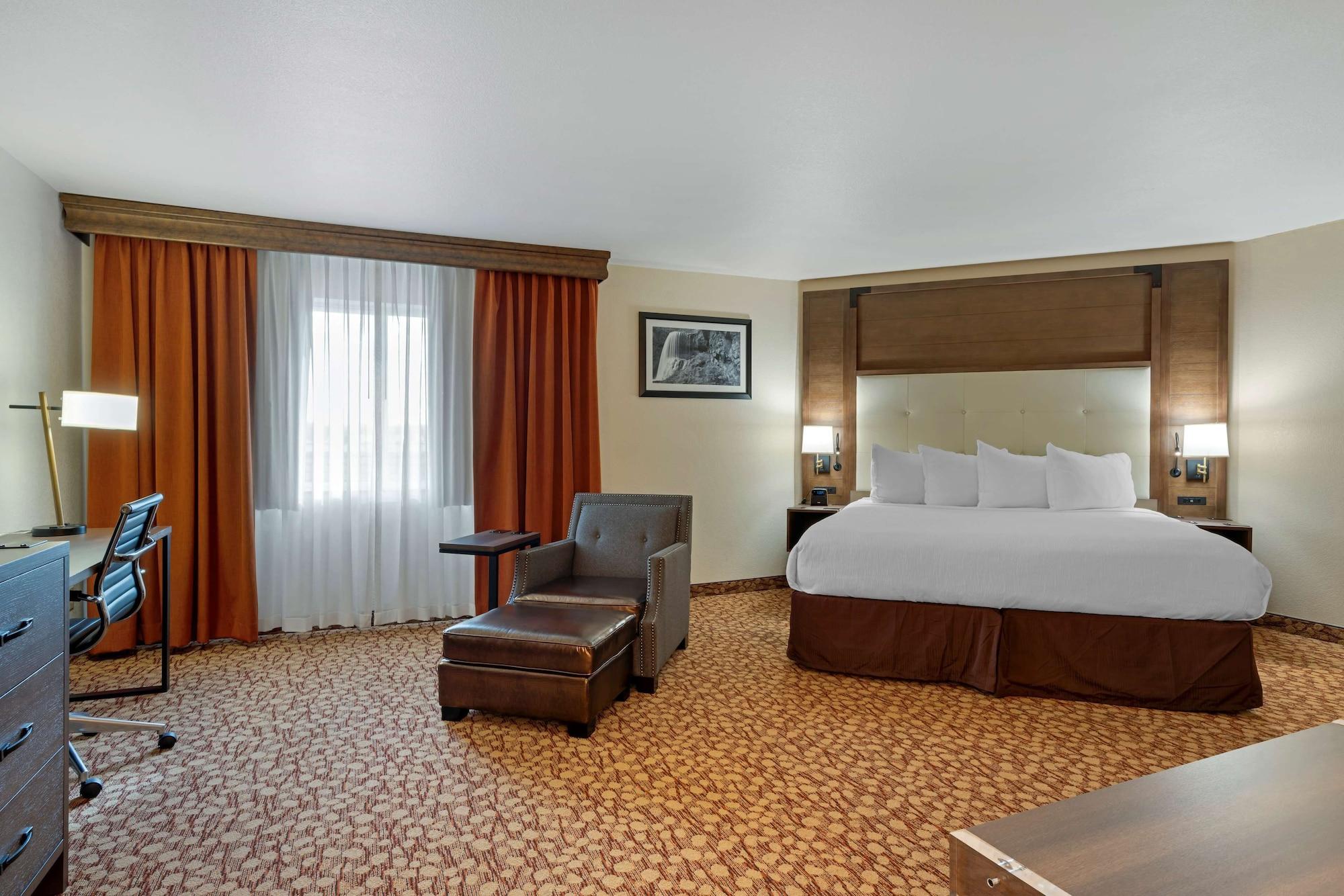 Hotel Western Mill Creek