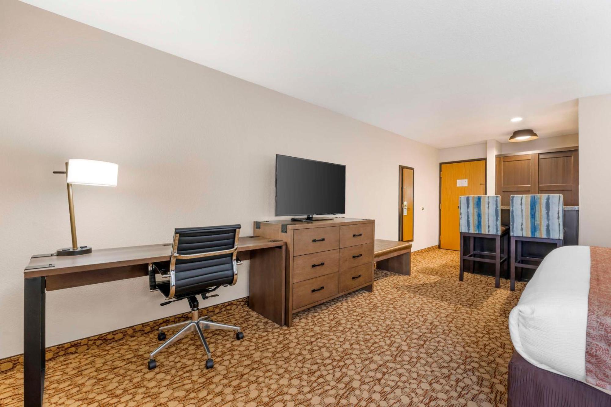 Western Mill Creek Hotel Salem