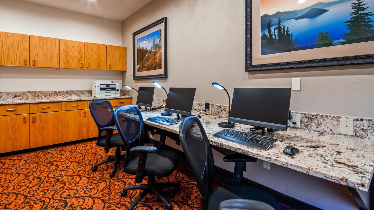 Western Mill Creek Hotel Salem