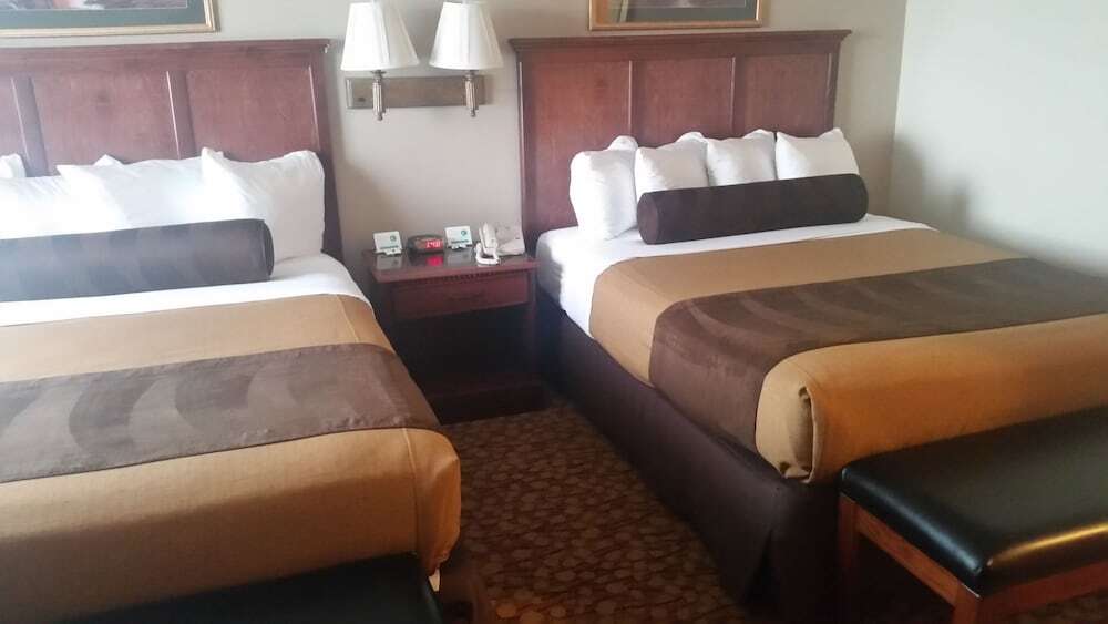 Western Mill Creek Hotel